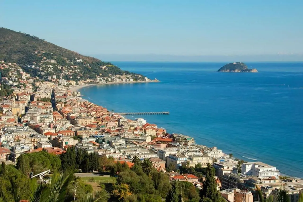 Alassio Trilocale A 50Mt Dal Mare
